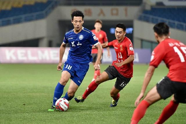 利拉德绝杀字母哥20+14 雄鹿终结火箭5连胜